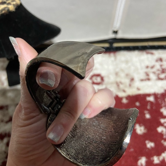 Black Metal and Large Rhinestone Statement Hinged Cuff Bangle - Picture 5 of 6